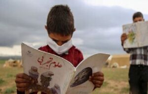 پایان سلطه کتابهای درسی؛ «تدریس یک کتاب واحد در همه مناطق کشور واقعبینانه نیست»/ آموزش رایگان در عمل وجود ندارد پایان سلطه کتابهای درسی؛ «تدریس یک کتاب واحد در همه مناطق کشور واقعبینانه نیست»/ آموزش رایگان در عمل وجود ندارد