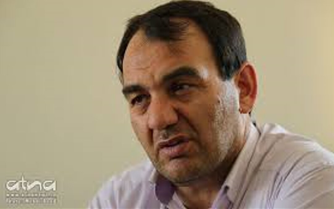 پایان سلطه کتابهای درسی؛ «تدریس یک کتاب واحد در همه مناطق کشور واقعبینانه نیست»/ آموزش رایگان در عمل وجود ندارد