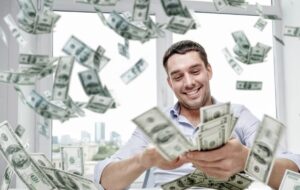 پولدارترین فرد جهان چقدر درآمد دارد و چند دلار پول دارد؟ پولدارترین فرد جهان چقدر درآمد دارد و چند دلار پول دارد؟