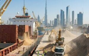 چرا عربستان و امارات سالانه میلیونها تن شن و ماسه وارد میکنند؟ چرا عربستان و امارات سالانه میلیونها تن شن و ماسه وارد میکنند؟