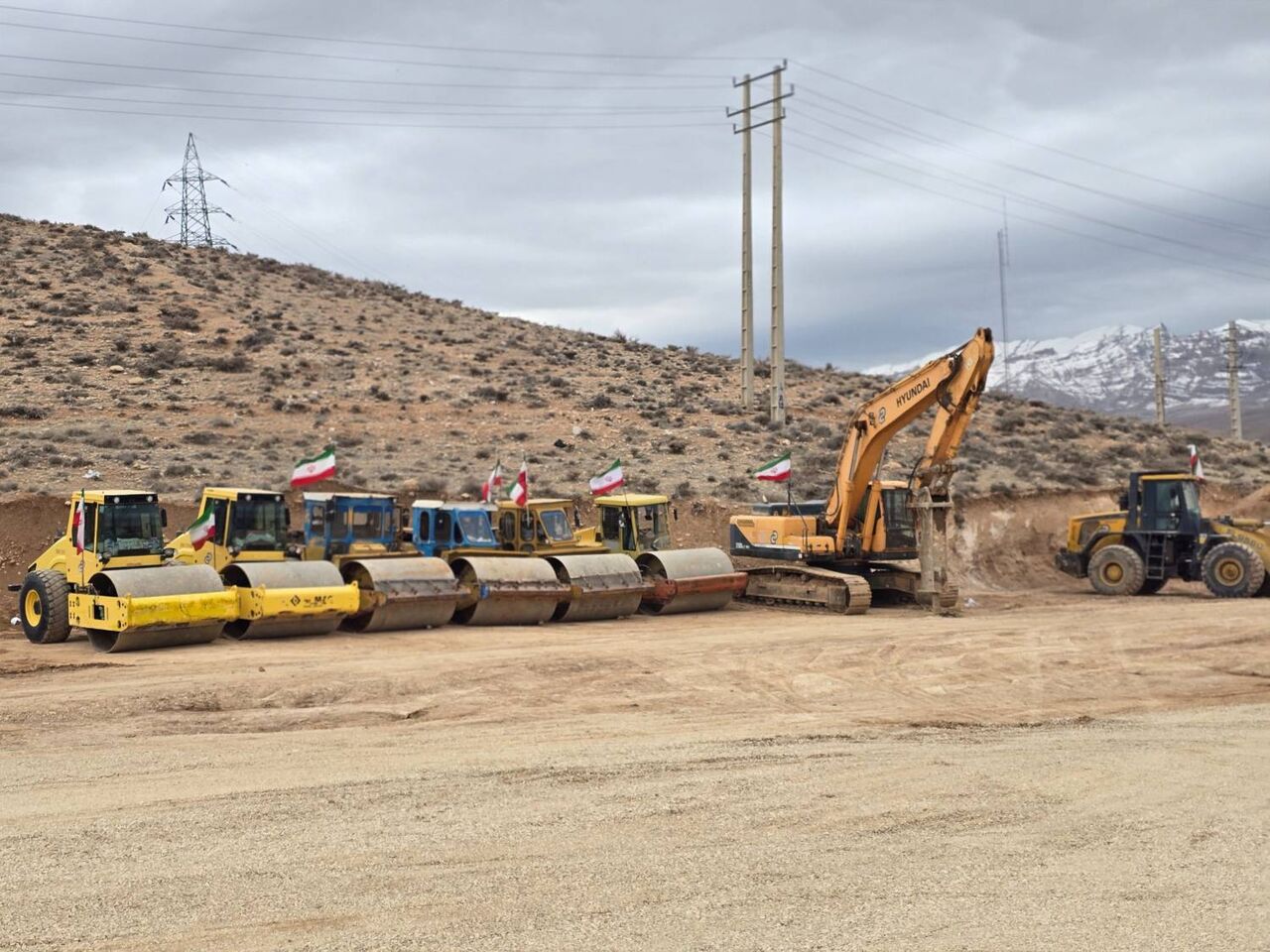 کلید مسکن، کلنگ آزادراه، مسیر عدالت اجتماعی در سرزمین فارس کلید مسکن، کلنگ آزادراه، مسیر عدالت اجتماعی در سرزمین فارس