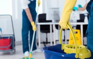 گزارش میدانی خبرآنلاین از بازار خانه تکانی برای عید نوروز/ هزینه نظافت منزل نجومی شد گزارش میدانی خبرآنلاین از بازار خانه تکانی برای عید نوروز/ هزینه نظافت منزل نجومی شد