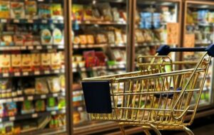 گشایش نمایشگاه تنظیم بازار در کرج| عرضه مستقیم کالاهای اساسی گشایش نمایشگاه تنظیم بازار در کرج| عرضه مستقیم کالاهای اساسی