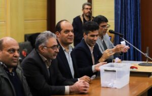 ۷۰ متقاضی قانون حمایت از خانواده و جوانی جمعیت در چمگردان تعیین پلاک شدند ۷۰ متقاضی قانون حمایت از خانواده و جوانی جمعیت در چمگردان تعیین پلاک شدند