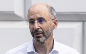 ادعای آمریکاییها مبنی بر فاصله دو هفتهای ایران تا ساخت بمب هستهای ادعای آمریکاییها مبنی بر فاصله دو هفتهای ایران تا ساخت بمب هستهای