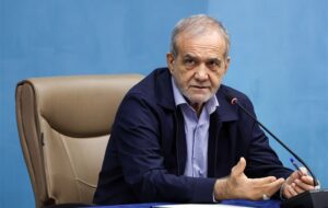 بازدید سرزده پزشکیان از زنجیره تأمین کالاهای اساسی بازدید سرزده پزشکیان از زنجیره تأمین کالاهای اساسی