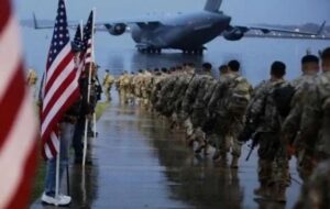 ترامپ در آستانه «قماری خطرناک»/ سناریوی حمله زمینی به ایران روی میز ترامپ در آستانه «قماری خطرناک»/ سناریوی حمله زمینی به ایران روی میز