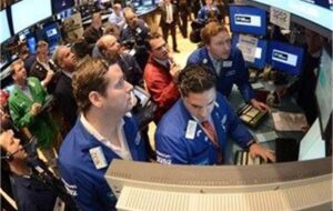 دود شدن 12 تریلیون دلار سرمایه در بورس های دنیا با جنگ ایران دود شدن 12 تریلیون دلار سرمایه در بورس های دنیا با جنگ ایران