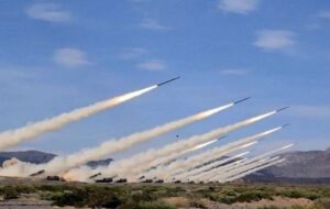 رضایی: موشکهای ما با دشمن مذاکره میکنند رضایی: موشکهای ما با دشمن مذاکره میکنند