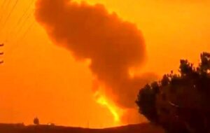 فوری/ حمله موشکی آمریکا به بندرعباس فوری/ حمله موشکی آمریکا به بندرعباس