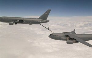 فوری / سقوط هواپیمای نظامی آمریکا در نزدیکی ایران فوری / سقوط هواپیمای نظامی آمریکا در نزدیکی ایران