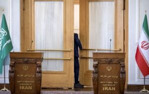 فوری/ ۴ شرط عربستان برای پایان جنگ علیه ایران اعلام شد فوری/ ۴ شرط عربستان برای پایان جنگ علیه ایران اعلام شد