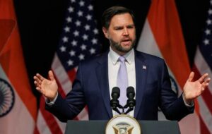 ادعای خبرساز اکسیوس درباره لوکیشن جی دی ونس/ معاون رونالد عازم پاکستان میشود؟ ادعای خبرساز اکسیوس درباره لوکیشن جی دی ونس/ معاون رونالد عازم پاکستان میشود؟