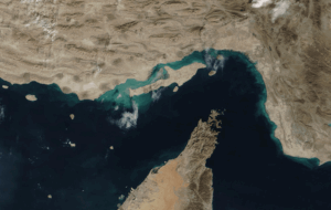 این کشور از پرداخت عوارض عبور از تنگه هرمز مستثنی است این کشور از پرداخت عوارض عبور از تنگه هرمز مستثنی است