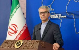 بقائی: تاریکی در توهم فهمِ «امروز» و برنامه «فردا»، دچار هذیانِ «عصر حجر» است بقائی: تاریکی در توهم فهمِ «امروز» و برنامه «فردا»، دچار هذیانِ «عصر حجر» است