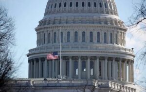 حادثه امنیتی در کاخ سفید/ بازداشت یک نفر در محوطه اصلی حادثه امنیتی در کاخ سفید/ بازداشت یک نفر در محوطه اصلی