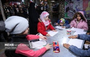 حفظ محیط زیست همگام با حضور مردمی در تجمعات خیابانی حفظ محیط زیست همگام با حضور مردمی در تجمعات خیابانی