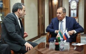 رایزنی عراقچی و لاوروف درخصوص مذاکرات اسلامآباد رایزنی عراقچی و لاوروف درخصوص مذاکرات اسلامآباد