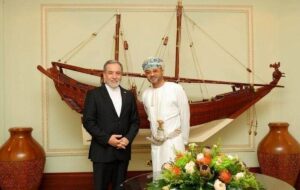 روایت وزیر خارجه عمان از دیدار با عراقچی روایت وزیر خارجه عمان از دیدار با عراقچی