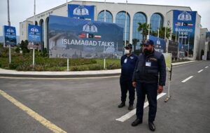 فاکس نیوز به نقل از یک مقام ارشد آمریکایی: امروز و فردا اتفاقات زیادی رخ میدهد فاکس نیوز به نقل از یک مقام ارشد آمریکایی: امروز و فردا اتفاقات زیادی رخ میدهد