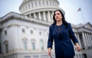 نماینده کنگره آمریکا خواهان برکناری ترامپ شد/ ترامپ تهدیدی برای جهان است نماینده کنگره آمریکا خواهان برکناری ترامپ شد/ ترامپ تهدیدی برای جهان است