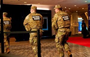 هویت فرد تیرانداز در مراسم کاخ سفید اعلام شد + عکس هویت فرد تیرانداز در مراسم کاخ سفید اعلام شد + عکس