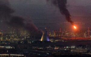 پاسخ ایران به ادعای اسرائیل درمورد آمادگی برای حمله به تأسیسات انرژی ایران/ دو نیروگاه اسرائیلی به بانک اهداف اضافه شدند پاسخ ایران به ادعای اسرائیل درمورد آمادگی برای حمله به تأسیسات انرژی ایران/ دو نیروگاه اسرائیلی به بانک اهداف اضافه شدند