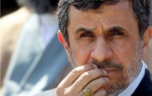 ادعای عجیب نیویورک تایمز : احمدینژاد گزینه آمریکا برای رهبری ایران بود ادعای عجیب نیویورک تایمز : احمدینژاد گزینه آمریکا برای رهبری ایران بود