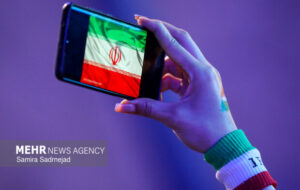 از طنین فریاد «لبیک» حدادیان تا صحبتهای مهم یک خواننده از طنین فریاد «لبیک» حدادیان تا صحبتهای مهم یک خواننده