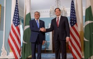 تحرک تازه در پرونده تهران و واشنگتن / وزیر خارجه پاکستان راهی آمریکا شد تحرک تازه در پرونده تهران و واشنگتن / وزیر خارجه پاکستان راهی آمریکا شد