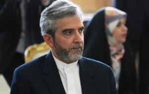 خط قرمز جدید ایران در مذاکرات با آمریکا / موضوع اورانیوم از روی میز حذف شد خط قرمز جدید ایران در مذاکرات با آمریکا / موضوع اورانیوم از روی میز حذف شد