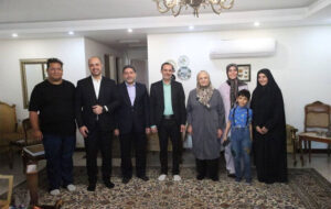 دیدار معاون صدا با مریم نشیبا؛ ما پیر شدیم ولی صدایمان نه! دیدار معاون صدا با مریم نشیبا؛ ما پیر شدیم ولی صدایمان نه!