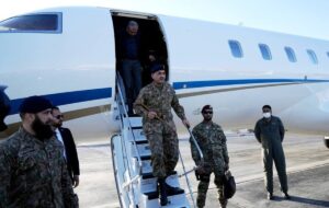 عاصم منیر وارد تهران شد عاصم منیر وارد تهران شد