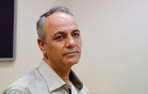 علت عقب نشینی ترامپ از حمله مجدد به ایران چه بود؟ / احمد زیدآبادی پاسخ داد علت عقب نشینی ترامپ از حمله مجدد به ایران چه بود؟ / احمد زیدآبادی پاسخ داد