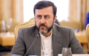 پاسخ غریب آبادی به تهدیدهای ترامپ: برای ما تسلیم شدن معنایی ندارد پاسخ غریب آبادی به تهدیدهای ترامپ: برای ما تسلیم شدن معنایی ندارد