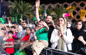 اهالی موسیقی به میدان امام حسین میآیند؛ از زانکو تا یک خواننده خارجی اهالی موسیقی به میدان امام حسین میآیند؛ از زانکو تا یک خواننده خارجی