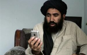 طالبان استفاده از گوشیهای هوشمند را ممنوع کرد طالبان استفاده از گوشیهای هوشمند را ممنوع کرد