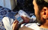 هجوم طالبان به گوشیهای هوشمند / عکس هجوم طالبان به گوشیهای هوشمند / عکس