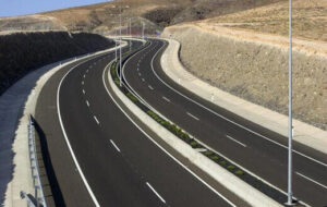 رفع محدودیت تردد ناوگان عمومی از آزادراه غدیر تا ۱۹ تیر