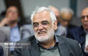 مستند زندگی شهید دکتر محمدمهدی طهرانچی در شیراز روی پرده میرود مستند زندگی شهید دکتر محمدمهدی طهرانچی در شیراز روی پرده میرود